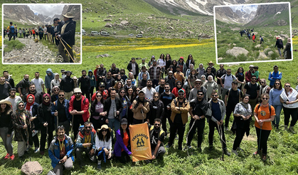 Dört mevsimin yaşandığı Cilo Buzulları turist akımına uğruyor