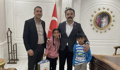 Digor’da kitap okuyanlar ödüllendirildi