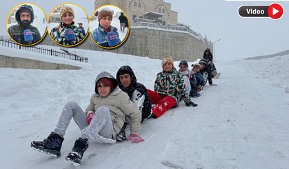 Yüksekova’da çocuklar kar tatilini fırsata çevirdi