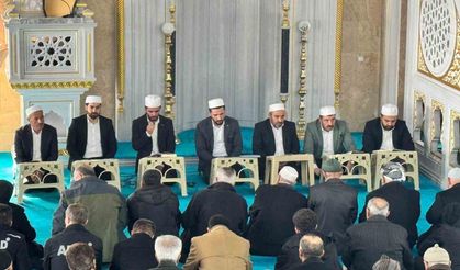 Depremde hayatını kaybedenler Hakkari’de anıldı