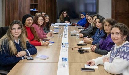 Diyarbakır Büyükşehir Belediyesi kadının insan hakları eğitim programını hayata geçirdi
