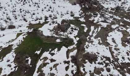 Şırnak’ta 3 bin yıllık evler, karların erimesiyle gün yüzüne çıktı