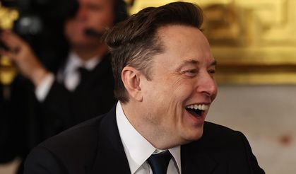Elon Musk net serveti 800 milyar doları aşan tarihteki ilk insan oldu