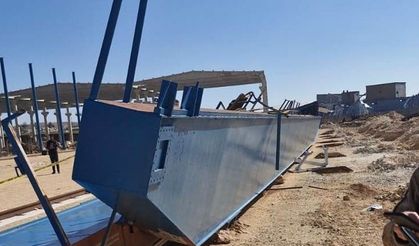 Demir profilin altında kalan 2 kardeş hayatını kaybetti