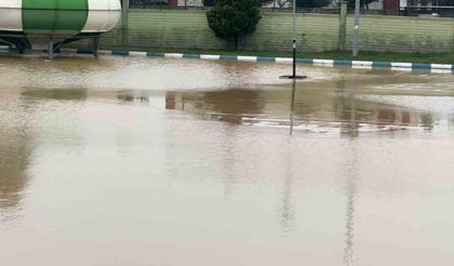 Şanlıurfa kırsalında sel hayatı felç etti
