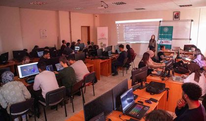 Dijital dünyanın savunucuları Serhat’ta yetişiyor