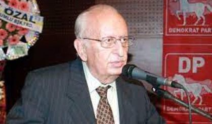 TBMM Eski Başkanı Hüsamettin Cindoruk hayatını kaybetti