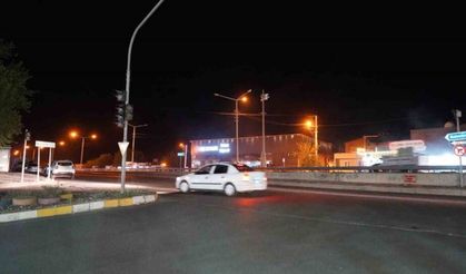 Diyarbakır’da yolun karşısına geçen çocuk, otomobil çarpması soncu hayatını kaybetti