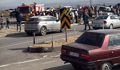 MHP’li milletvekili ve il başkanının konvoyunda kaza: 1 ölü, 4 yaralı