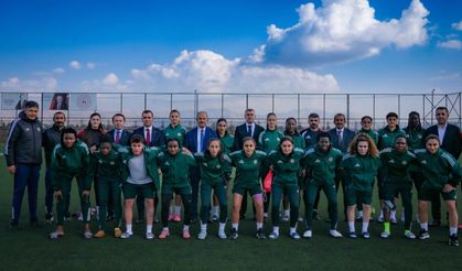 Yüksekova’ya 6 bin kişilik stadyum! Vali Taşyapan çalışmaları inceledi