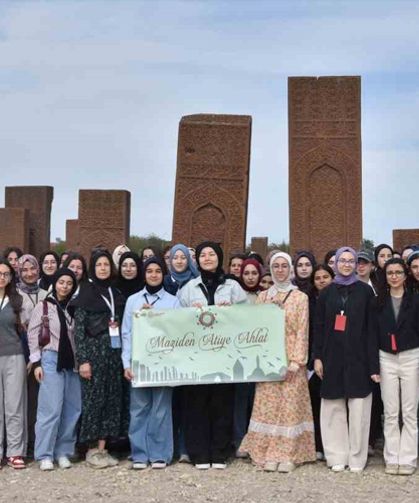 65 ilden bin 600 öğrenci Cumhurbaşkanlığı Külliyesi’nde ağırlandı