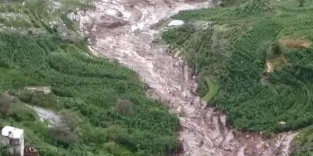 Yemen'de baraj çöktü: 7 ölü