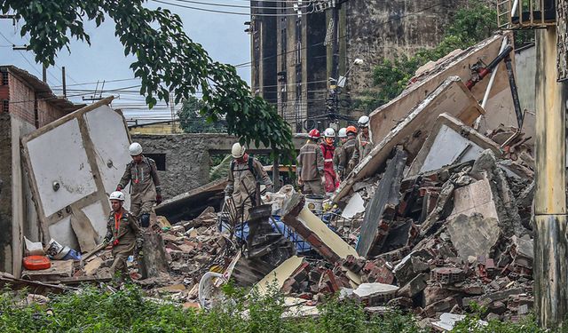 Brezilya'da 4 katlı apartman çöktü: 8 ölü, 5 kayıp