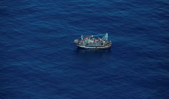 Arakanlı mültecileri taşıyan tekne alabora oldu: Ölü sayısı 23'e yükseldi