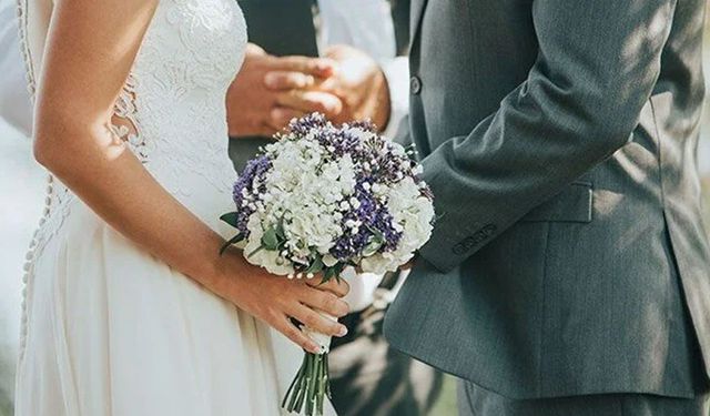 Yeni evlenen çiftlere faizsiz kredi