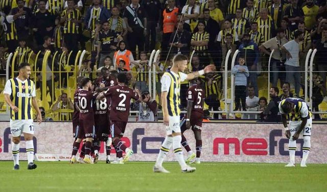 Trabzonspor ligde Fenerbahçe'yi deplasmanda 26 yıl sonra yendi