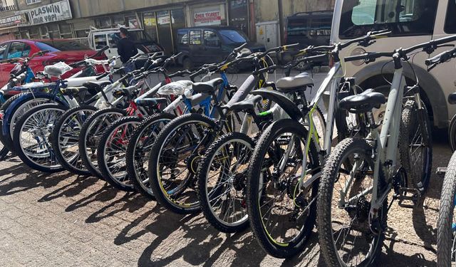 Yüksekova'da bisikletçilerde yoğunluk yaşanmaya başlandı