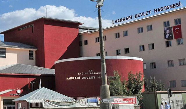 Hakkari'de bıçaklı saldırı: 1 Yaralı
