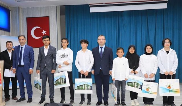 Hakkari’de ‘Arapça Bilgi ve Etkinlik Yarışması’ düzenlendi