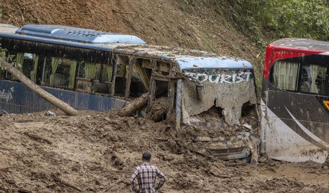 Nepal’de sel ve toprak kaymasında can kaybı 193’e yükseldi