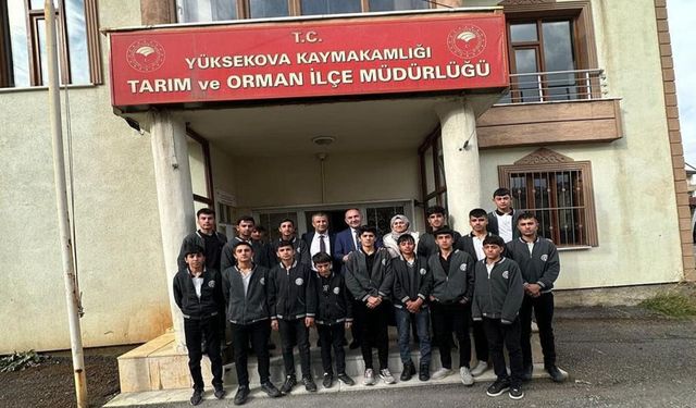 Tarım sınıfı öğrencilerinden İlçe Tarım ve Orman Müdürlüğü'ne ziyaret