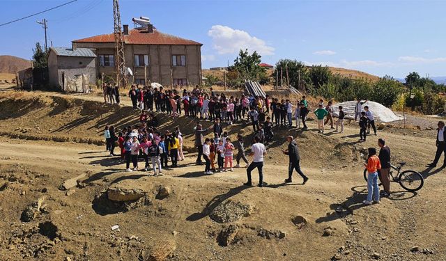 Yüksekova'da sporcu adayları koşu testinden geçti