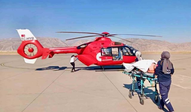 Ambulans helikopter 26 yaşındaki hasta için havalandı