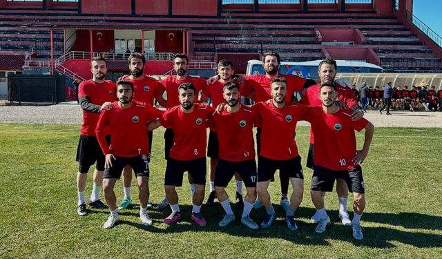 Yüksekova Belediyespor sahasında mağlup oldu