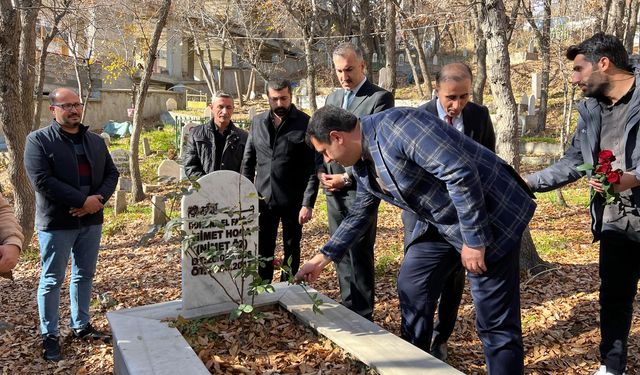 Şemdinli’nin ilk öğretmeni Nimet Hoca öğretmenler gününde unutulmadı