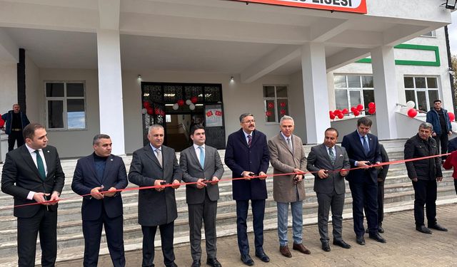 Yüksekova Atatürk Anadolu lisesi hizmete açıldı