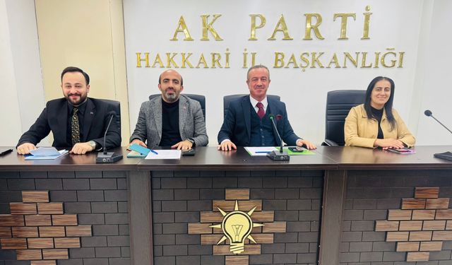 Hakkari AK Parti İl Başkanlığı kongreye gidiyor