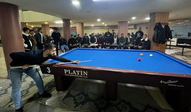 Yüksekova’da 3 Bant bilardo turnuvası düzenlendi