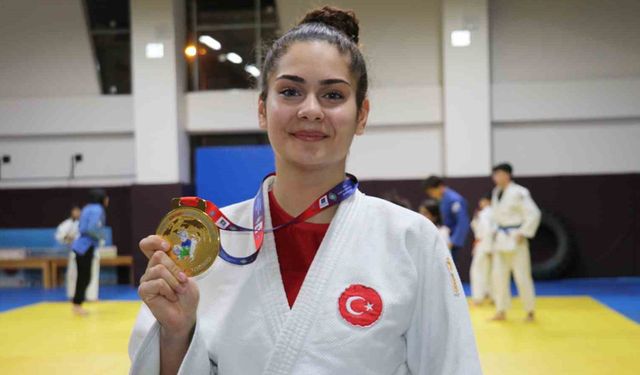 Dünya şampiyonu Vanlı sporcu Işıl Sinem Aydın olimpiyatlara hazırlanıyor