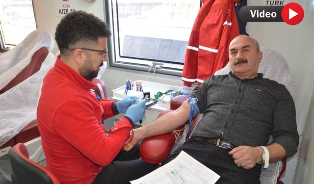 Yüksekova'da kan bağışına vatandaşlardan yoğun ilgi