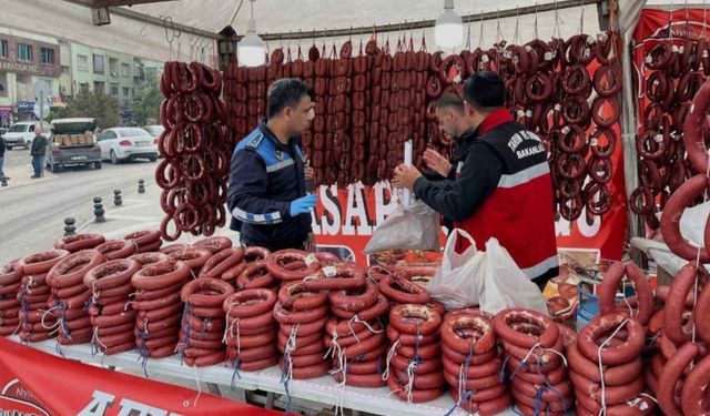 Şanlıurfa’da 1 ton sahte sucuk ele geçirildi