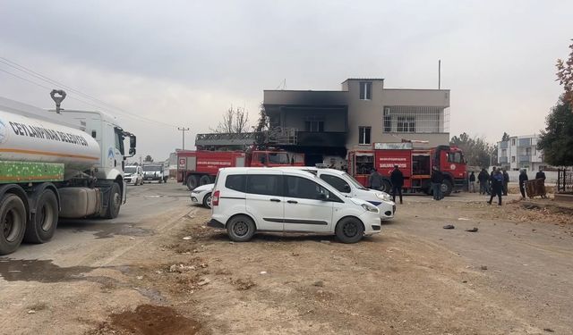 Şanlıurfa’da evde çıkan yangında 3 kişi hastaneye kaldırıldı