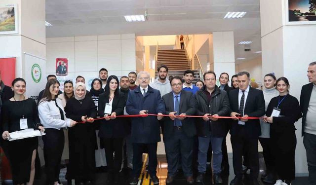 Iğdır Üniversitesi Sağlık, Kültür ve Spor Daire Başkanlığı tarafından düzenlenen "Öğrenci Toplulukları Tanıtım Günleri"