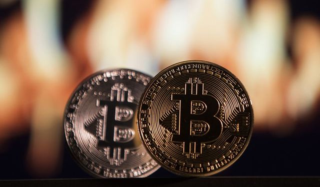 Kripto para piyasası çöktü: Bitcoin ve Ethereum'da sert düşüş!