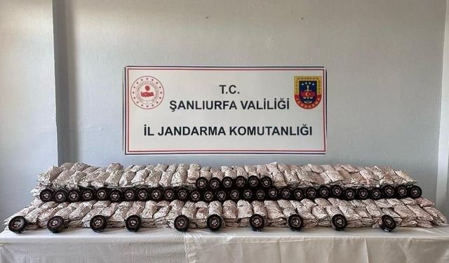 Şanlıurfa’da kaçak alkol ve tütün ele geçirildi