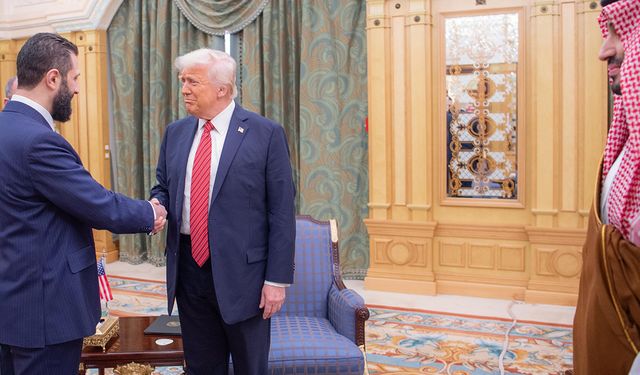 Trump: ''Suriye'ye yaptırımları kaldırıyoruz"