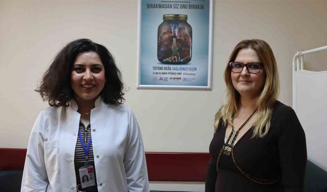 Bu merkeze gelen sigarayı bırakıyor