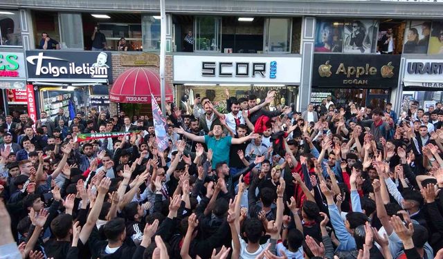 Vanspor taraftarının galibiyet coşkusu