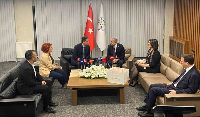 MHP, DEM Parti ile bayramlaştı