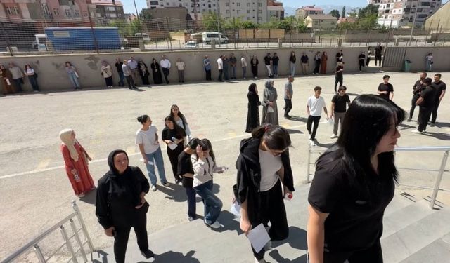 YKS maratonunun ikinci oturumu sona erdi