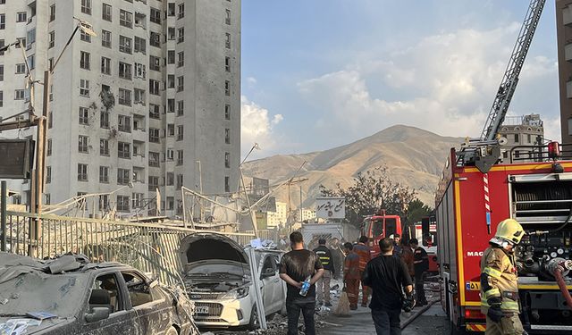 İsrail'in saldırıları sonucu Tahran'da 78, Tebriz'de 5 kişi hayatını kaybetti