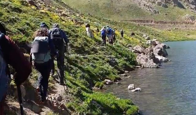Yüksekova’nın saklı güzelliği: Orşe Şelalesi