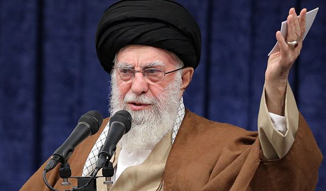 İran dini lideri Ali Ayetullah Hamaney: ''İran kimseye teslim olmayacaktır''