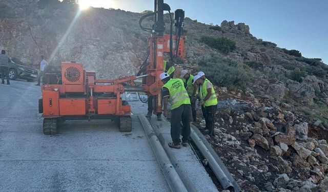 Cudi Dağı Sefine yoluna oto korkuluk