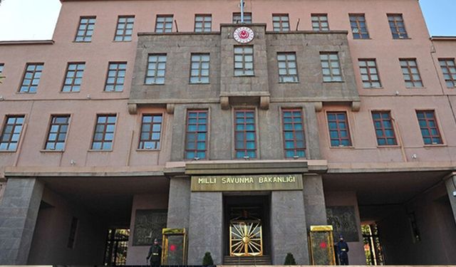 MSB: Katar'daki helikopter kazasında 3 Türk personel şehit oldu