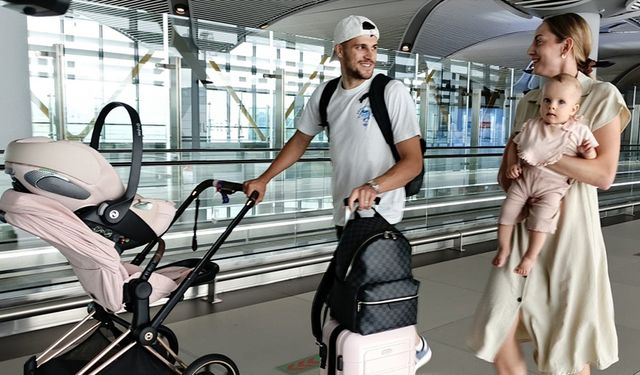 Beşiktaş ilk transferini yaptı: David Jurasek, İstanbul’da